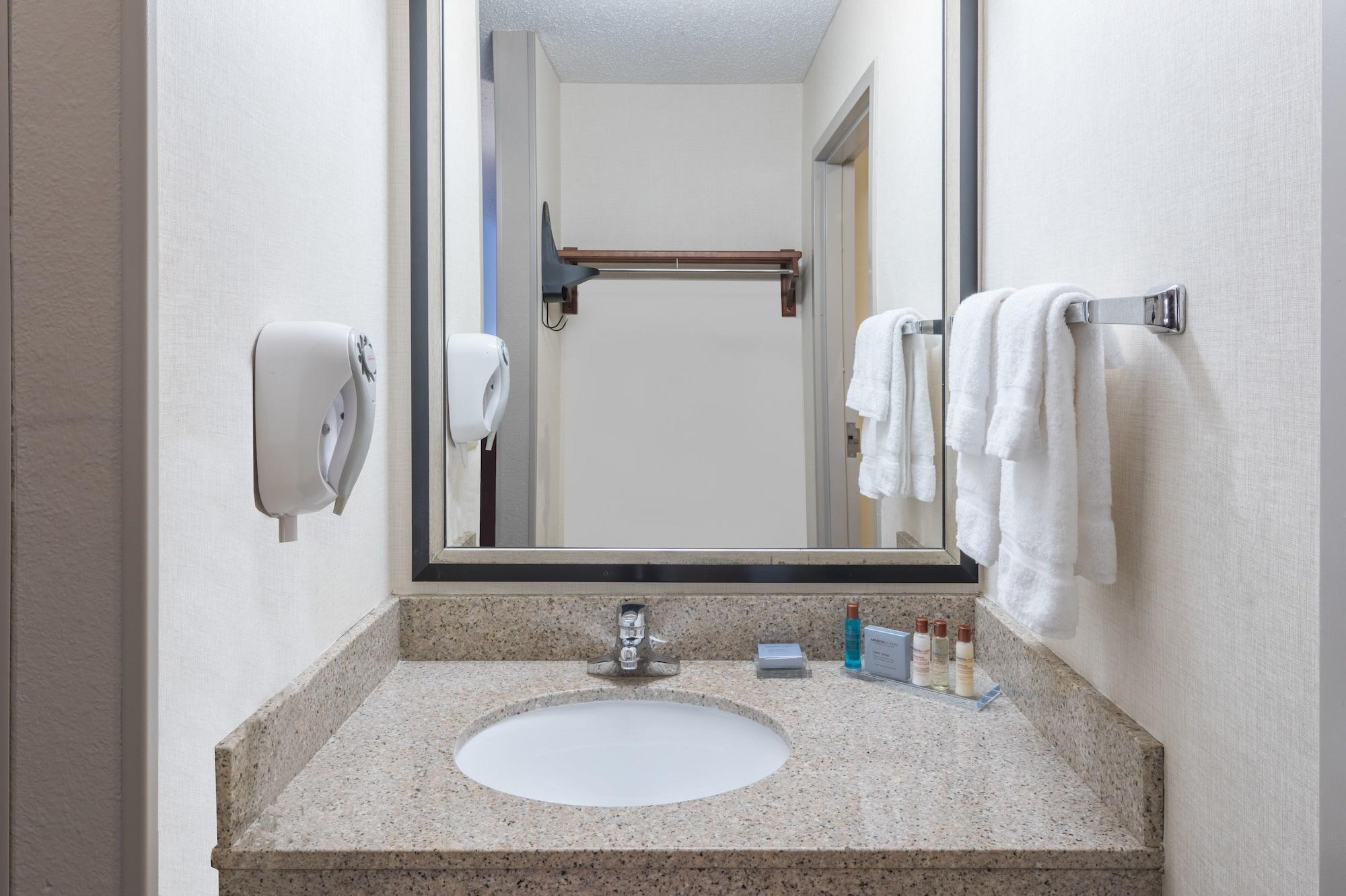 Wingate By Wyndham Shreveport Airport Hotell Exteriör bild
