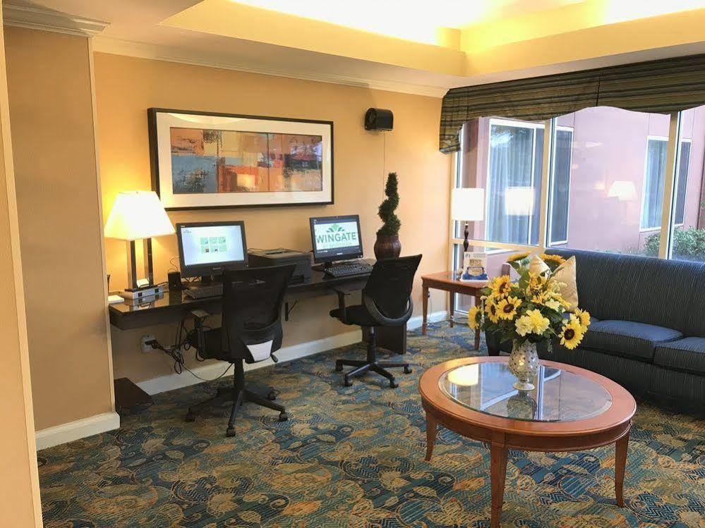 Wingate By Wyndham Shreveport Airport Hotell Exteriör bild