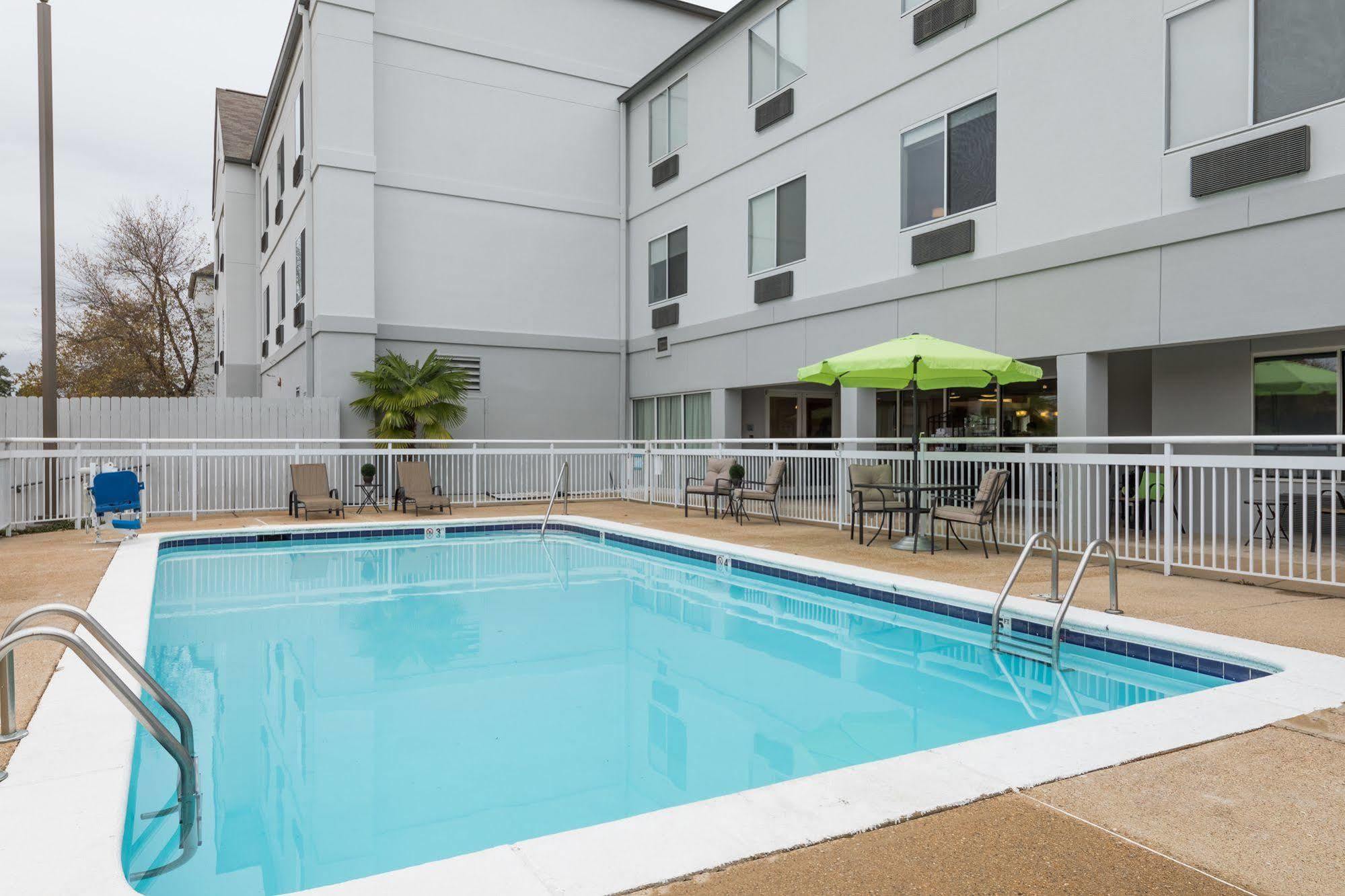 Wingate By Wyndham Shreveport Airport Hotell Exteriör bild